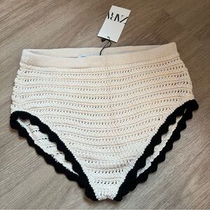 Zara Beige Knit Shorts with Black Accents